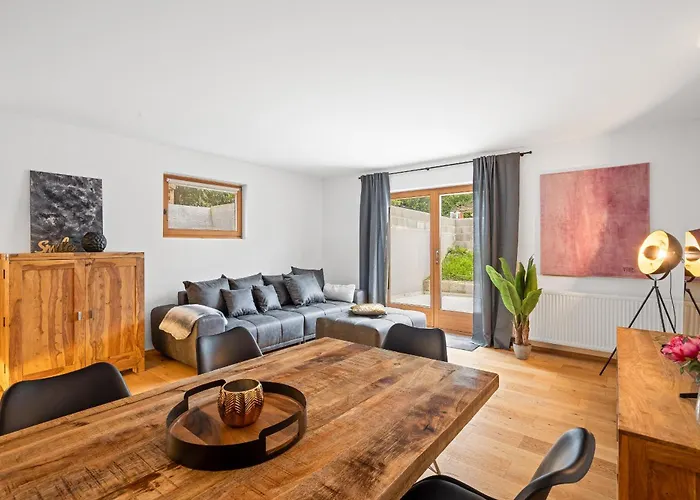 Appartement Moderne Mit Bergblick Und Grosser Terrasse Nahe Simssee, Chiemsee Und Autobahn A8 Salzburg - Muenchen