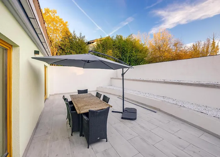 Appartamento Moderne Mit Bergblick Und Grosser Terrasse Nahe Simssee, Chiemsee Und Autobahn A8 Salzburg - Muenchen *